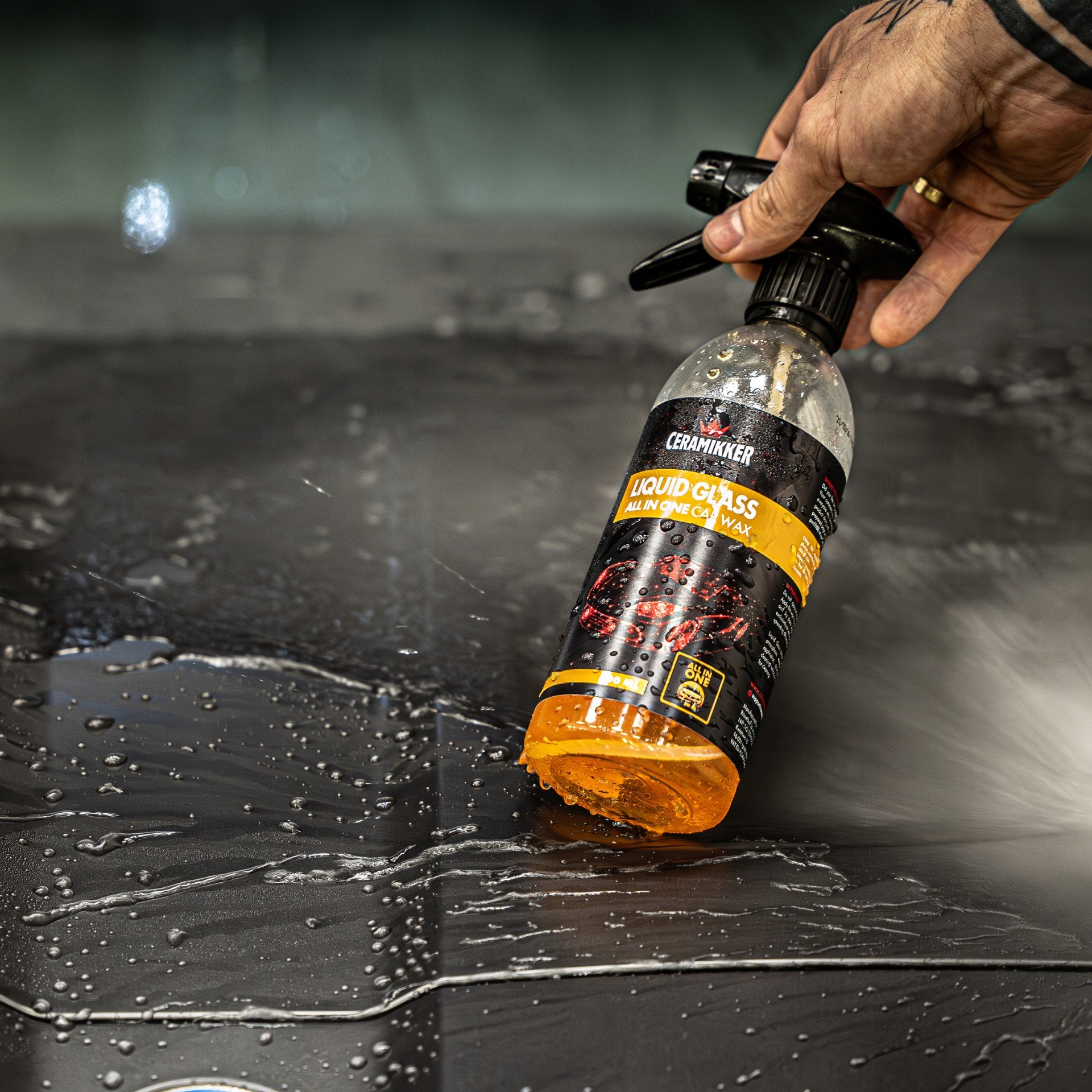 Wosk Samochodowy na Mokro LIQUID GLASS + Odtłuszczacz do Lakieru SMART WIPE Producent Ceramikker